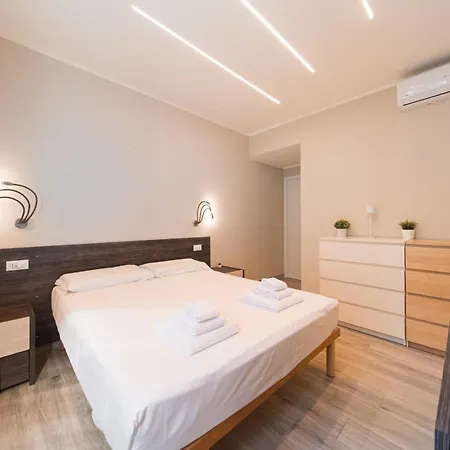 Guest house Dall'arca Station - Center - Fiera