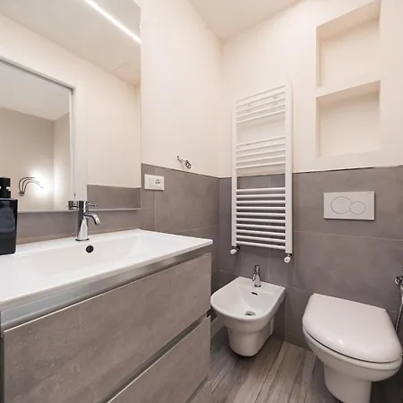 Guest house Dall'arca Station - Center - Fiera *